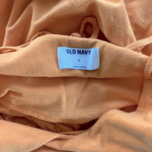 Old Navy Tiered Maxi Dress - Picture 7 of 9